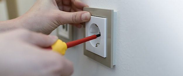Elektro­installation bei Elektro Lang GmbH Stuttgart in Stuttgart